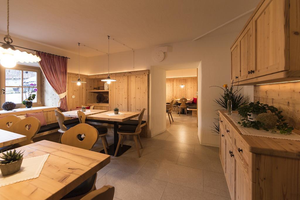 Hotel Anewandter Brunico Bagian luar foto
