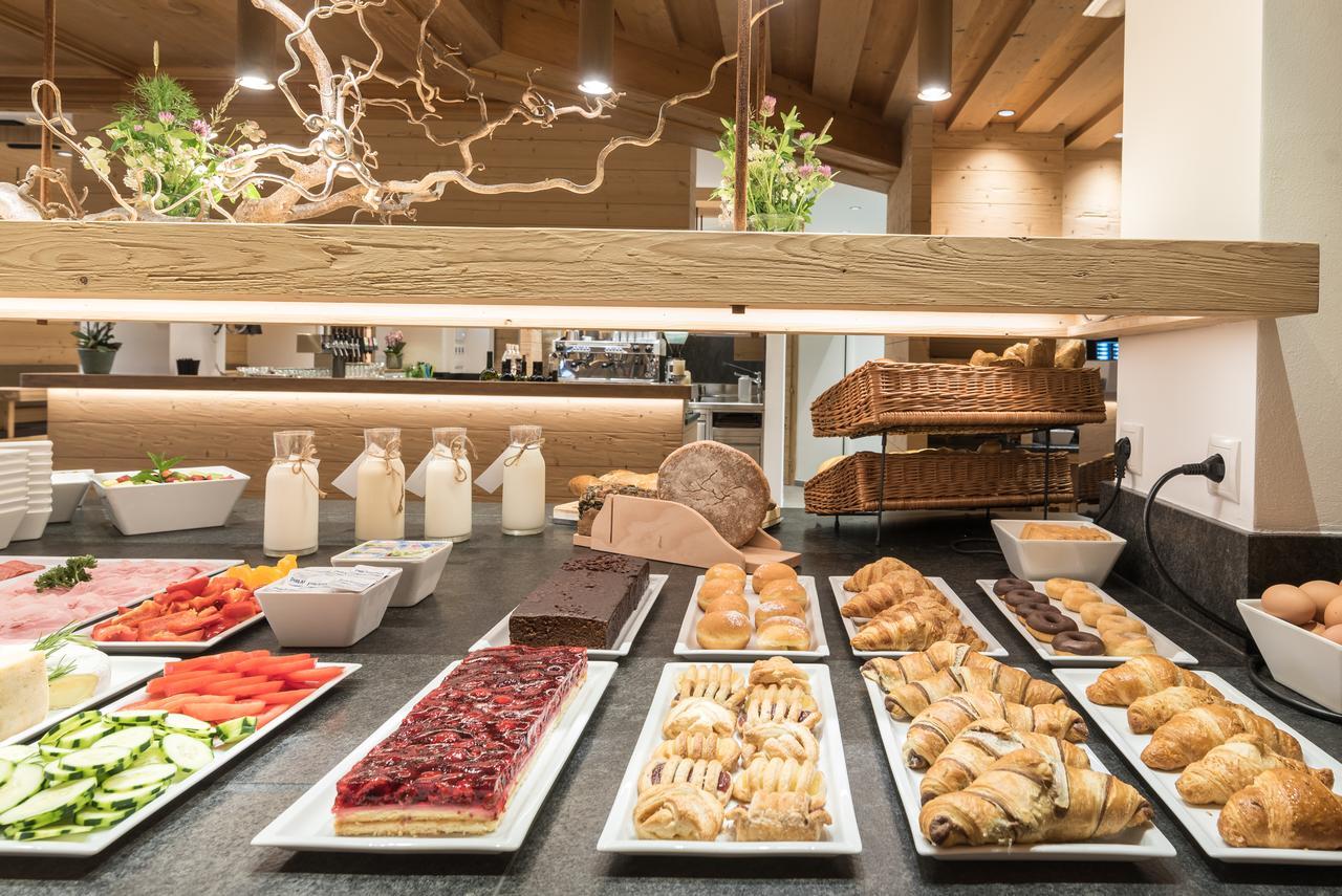Hotel Anewandter Brunico Bagian luar foto