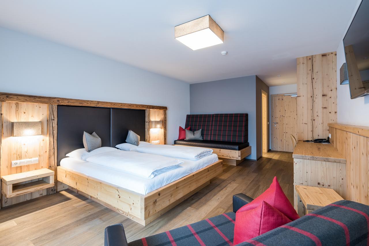 Hotel Anewandter Brunico Bagian luar foto