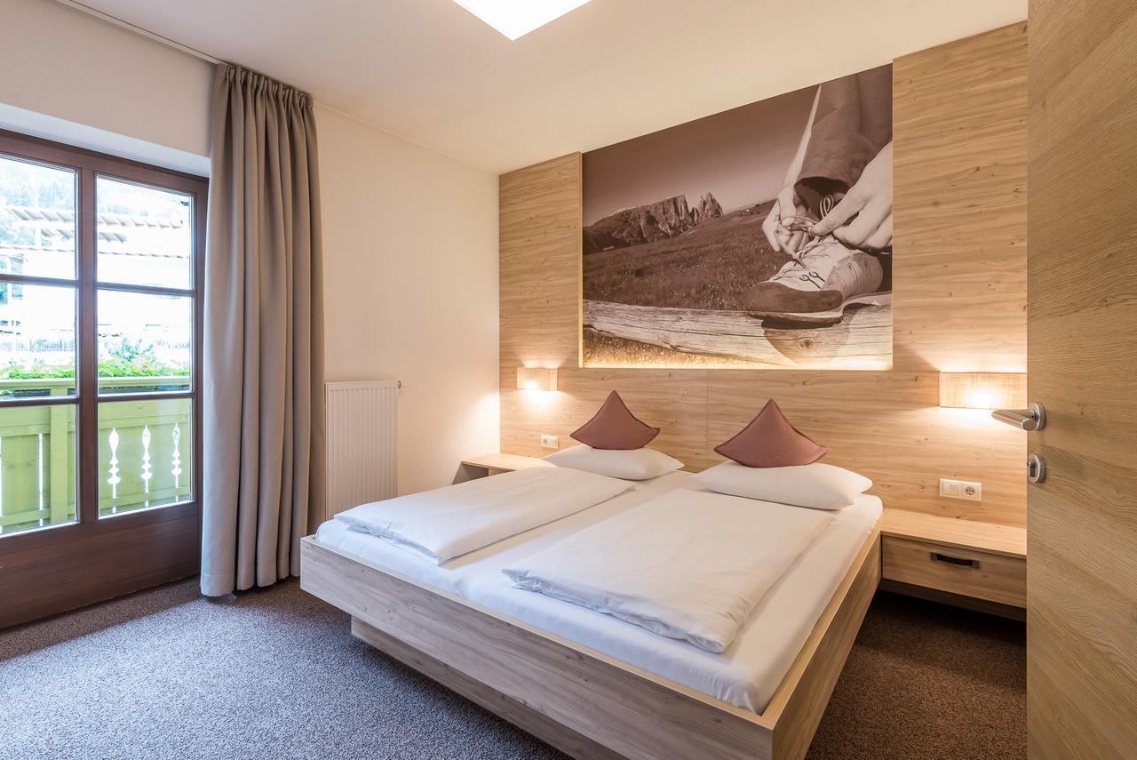 Hotel Anewandter Brunico Bagian luar foto